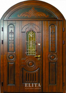 Арочная дверь №20 с отделкой массив дуба